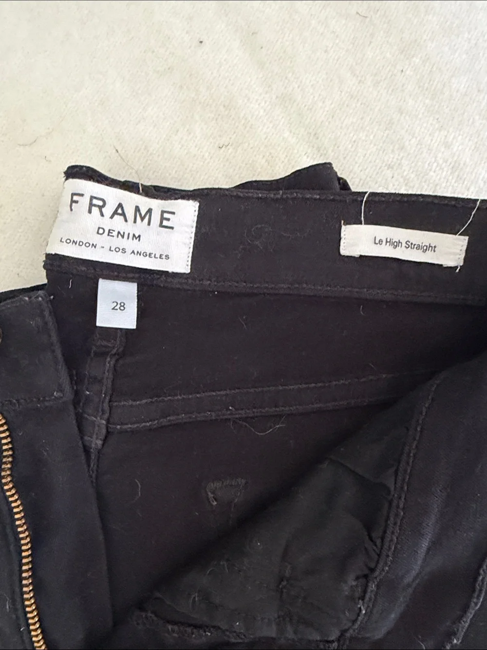 Frame Denim Black Cropped High-Rise Skinny Jeans with Frayed Hem - Picture 3 of 3